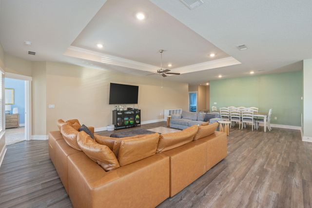 704 Quintana Street, Crestview, FL 32539