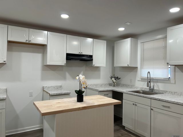 4925 Jefferson Ave, Baton Rouge, LA 70802