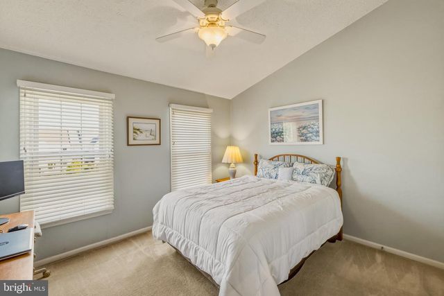 100 HETTON CT, Glassboro, NJ 08028