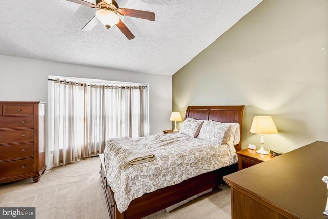 100 HETTON CT, Glassboro, NJ 08028