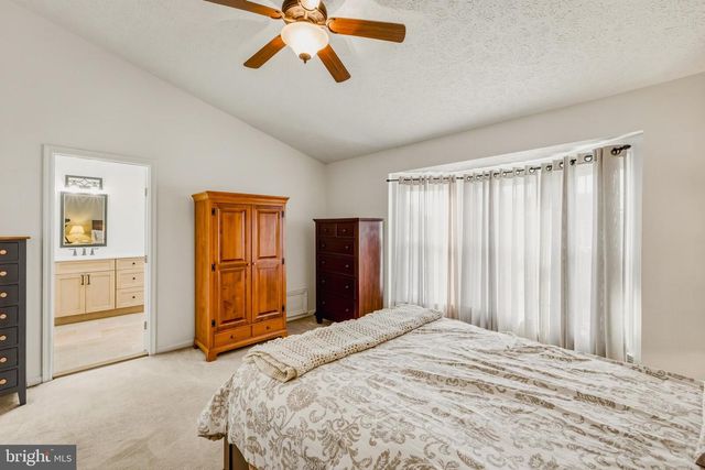 100 HETTON CT, Glassboro, NJ 08028