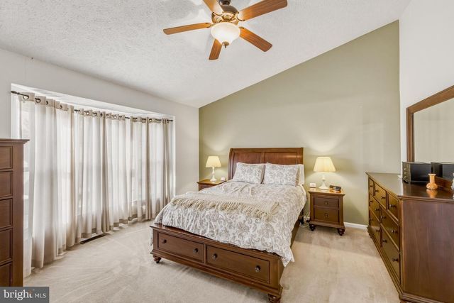 100 HETTON CT, Glassboro, NJ 08028