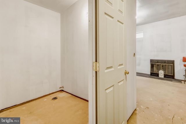 100 HETTON CT, Glassboro, NJ 08028