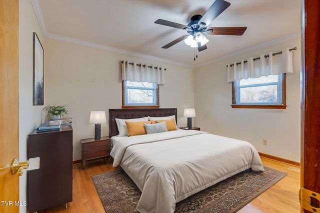 2513 Larkspur Drive, Johnson City, TN 37604