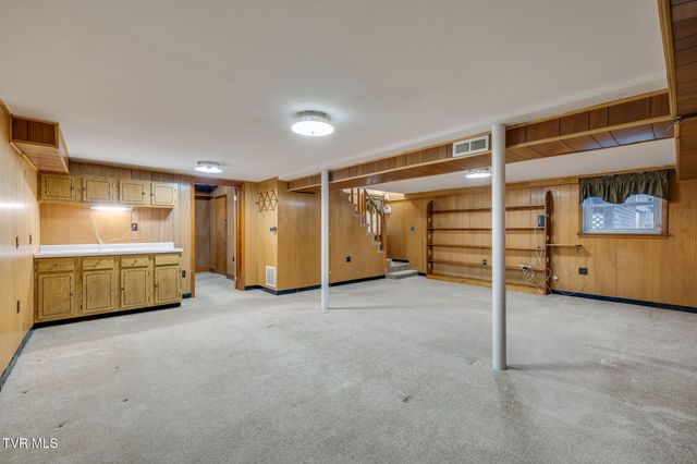 2513 Larkspur Drive, Johnson City, TN 37604