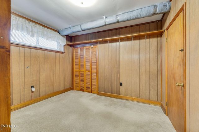 2513 Larkspur Drive, Johnson City, TN 37604