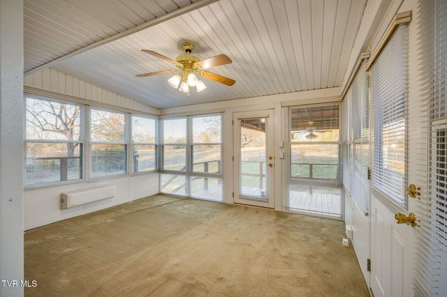 2513 Larkspur Drive, Johnson City, TN 37604