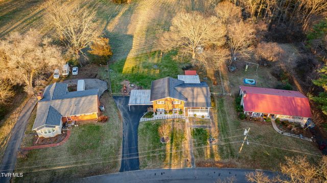 2513 Larkspur Drive, Johnson City, TN 37604
