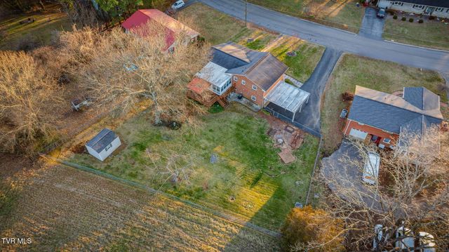 2513 Larkspur Drive, Johnson City, TN 37604