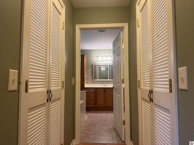 289 Radio Road, Almo, KY 42020