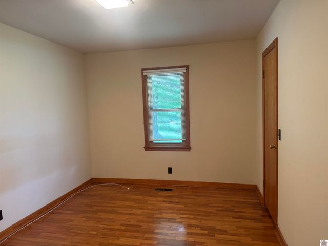 289 Radio Road, Almo, KY 42020