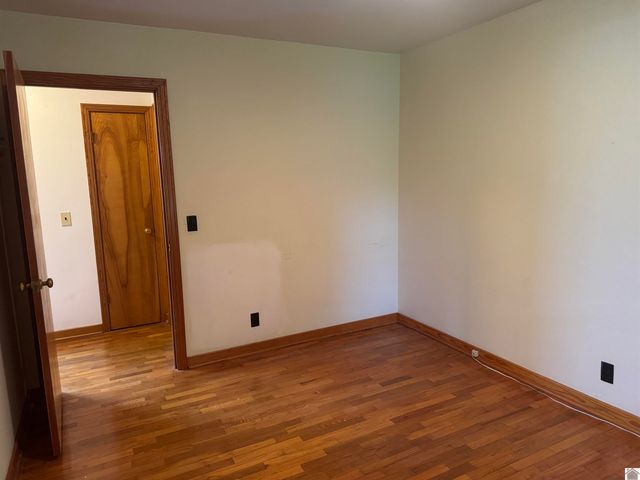 289 Radio Road, Almo, KY 42020