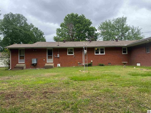 289 Radio Road, Almo, KY 42020