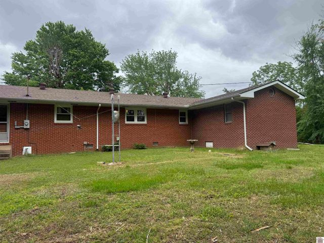 289 Radio Road, Almo, KY 42020