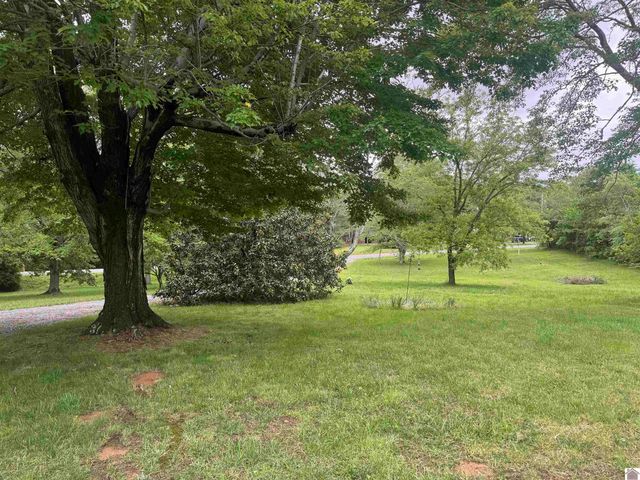 289 Radio Road, Almo, KY 42020