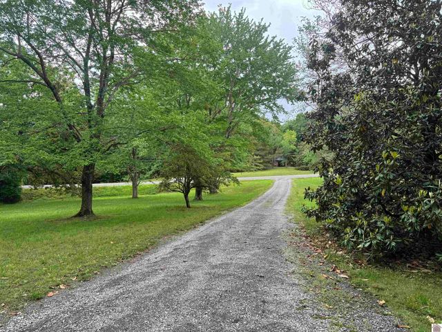 289 Radio Road, Almo, KY 42020
