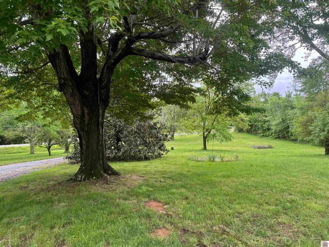 289 Radio Road, Almo, KY 42020