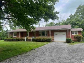 289 Radio Road, Almo, KY 42020