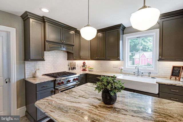8 CRAWFORD ST, Middletown, DE 19709