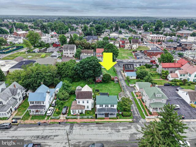 8 CRAWFORD ST, Middletown, DE 19709