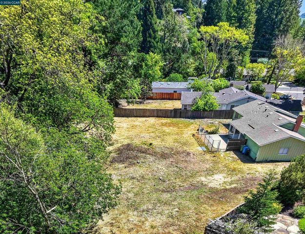 10 Corte Sombrita, Orinda, CA 94563