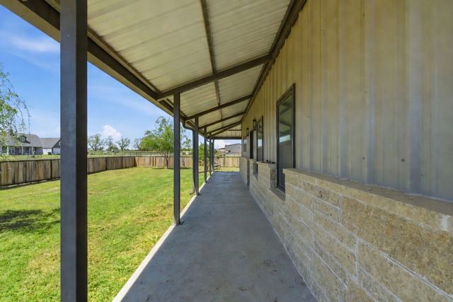 335 Meadow Bend Circle, Stephenville, TX 76401