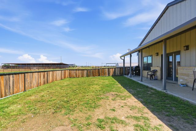 335 Meadow Bend Circle, Stephenville, TX 76401