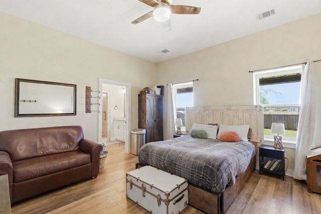 335 Meadow Bend Circle, Stephenville, TX 76401