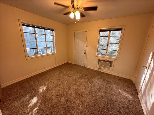 1009 W 25th ST A, Austin, TX 78705