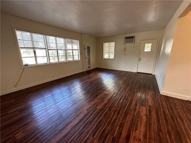 1009 W 25th ST A, Austin, TX 78705