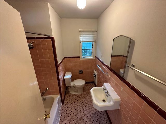 1009 W 25th ST A, Austin, TX 78705
