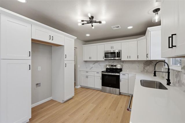 1221 Pepperdine Avenue, Edmond, OK 73013