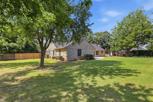 1221 Pepperdine Avenue, Edmond, OK 73013