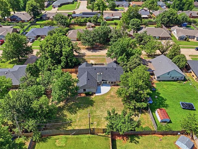 1221 Pepperdine Avenue, Edmond, OK 73013