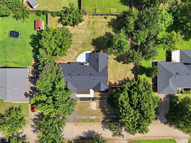 1221 Pepperdine Avenue, Edmond, OK 73013