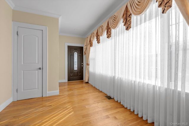 109-39 194th Street, Saint Albans, NY 11412