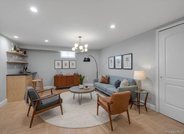 109-39 194th Street, Saint Albans, NY 11412