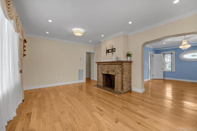 109-39 194th Street, Saint Albans, NY 11412