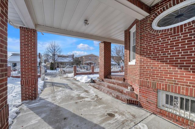 109-39 194th Street, Saint Albans, NY 11412