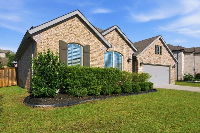 817 Uplands Drive, Northlake, TX 76226