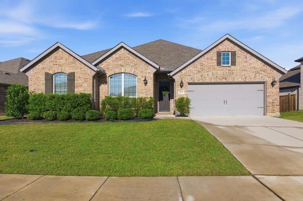 817 Uplands Drive, Northlake, TX 76226