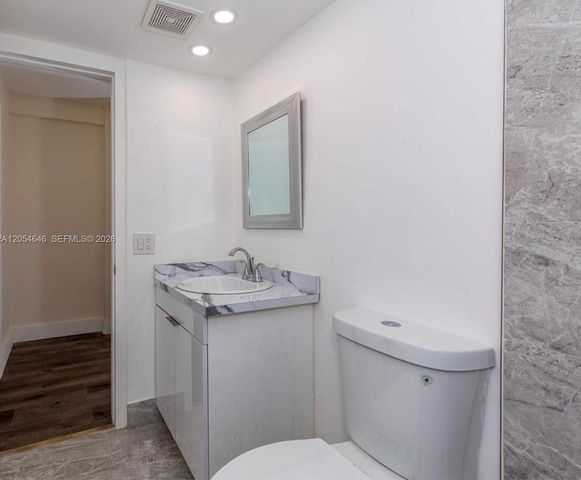 1140 71st St 2, Miami Beach, FL 33141