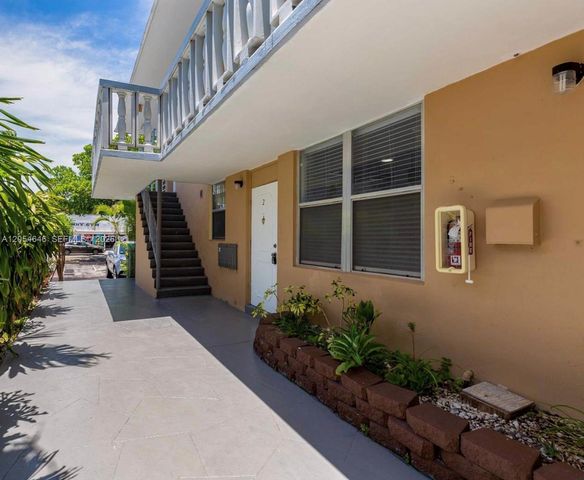 1140 71st St 2, Miami Beach, FL 33141
