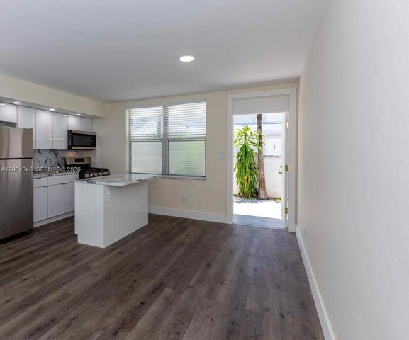 1140 71st St 2, Miami Beach, FL 33141