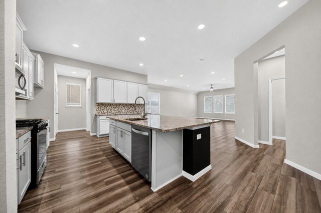 20111 Crystal Falls Court, Montgomery, TX 77316