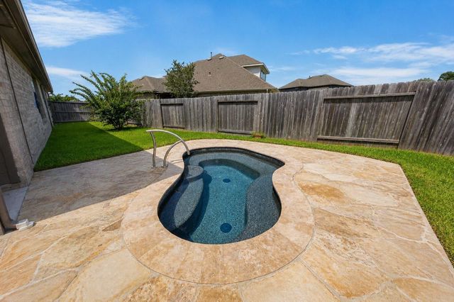 20111 Crystal Falls Court, Montgomery, TX 77316