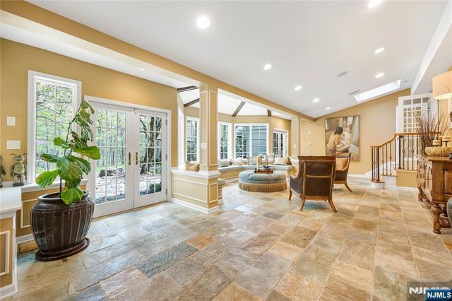 8 White Pine Road, Upper Saddle River, NJ 07458