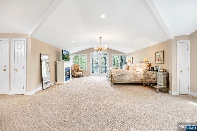 8 White Pine Road, Upper Saddle River, NJ 07458