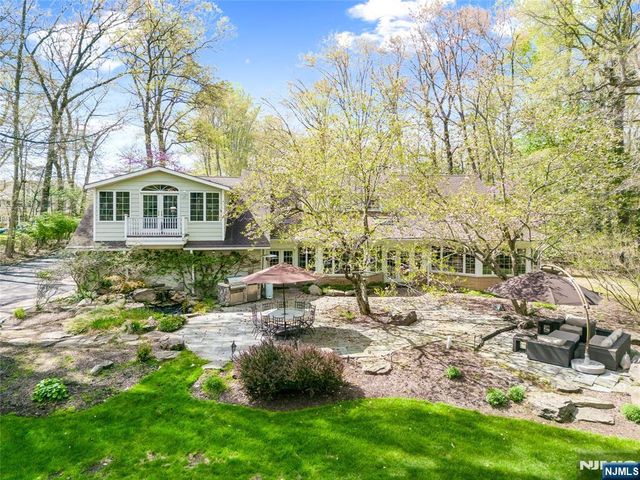 8 White Pine Road, Upper Saddle River, NJ 07458