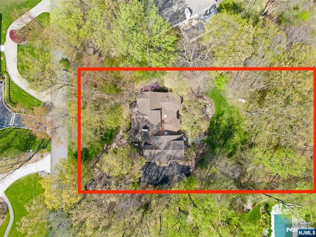8 White Pine Road, Upper Saddle River, NJ 07458
